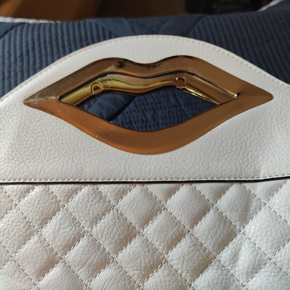 ✔️Lip handle purse - Picture 5 of 8
